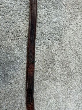 Brown Croc-Embossed Leather Men’s Shoulder Strap